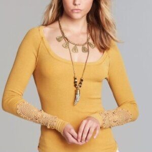We The Free Synergy Golden/Mustard Thermal Long Sleeve Top - Size XS